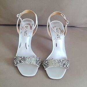 SALE!!! BADGLEY MISCHKA Bridal Shoes in Size 5.5